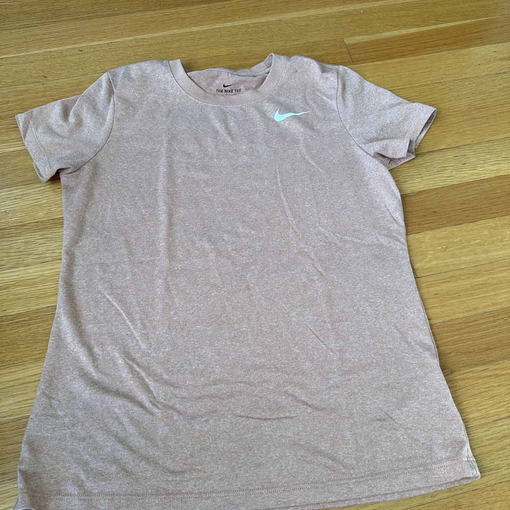Nike - womens T shirt size S